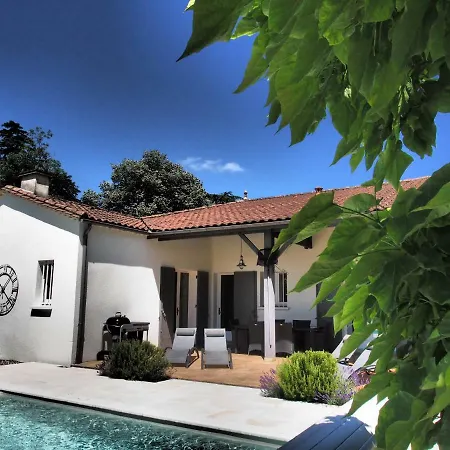 Holiday home La A Chateau Franc-daut Sleeps 6 Saint-Magne-de-Castillon