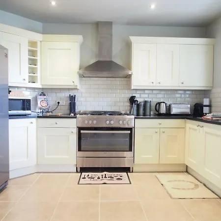 La A Chateau Franc-daut Sleeps 6 Holiday home Saint-Magne-de-Castillon